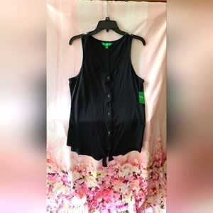 New DIP Black Button-Up Sleeveless Top